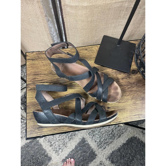 Dansko Shoes - DANSKO Veruca Black Sandals Sz 38